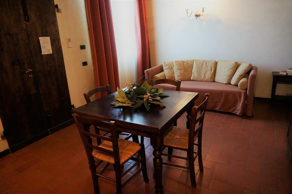 Agriturismo Antico Borgo Poggitazzi Loro Ciuffenna Extérieur photo